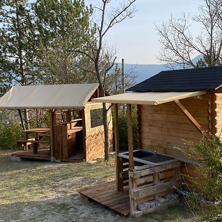 Camping Les Hauts De Rosans Eksteriør bilde
